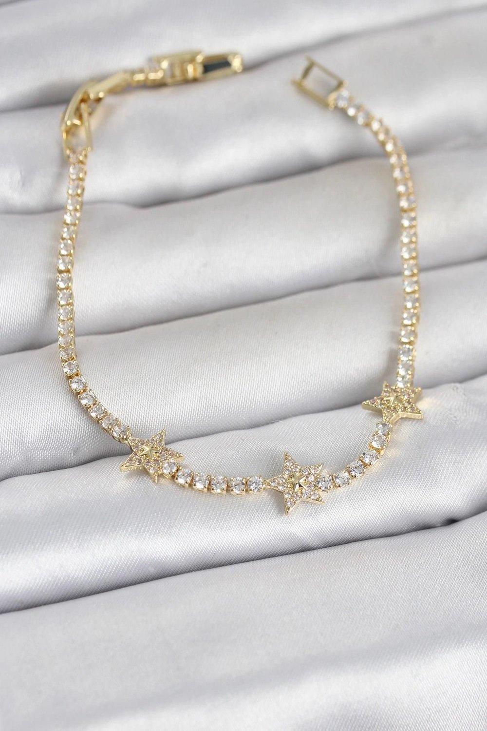 Mey İthalat® Pirinç Gold Renk Minimal Yıldız Model Zirkon Taşlı Su Yolu Kadın Bileklik