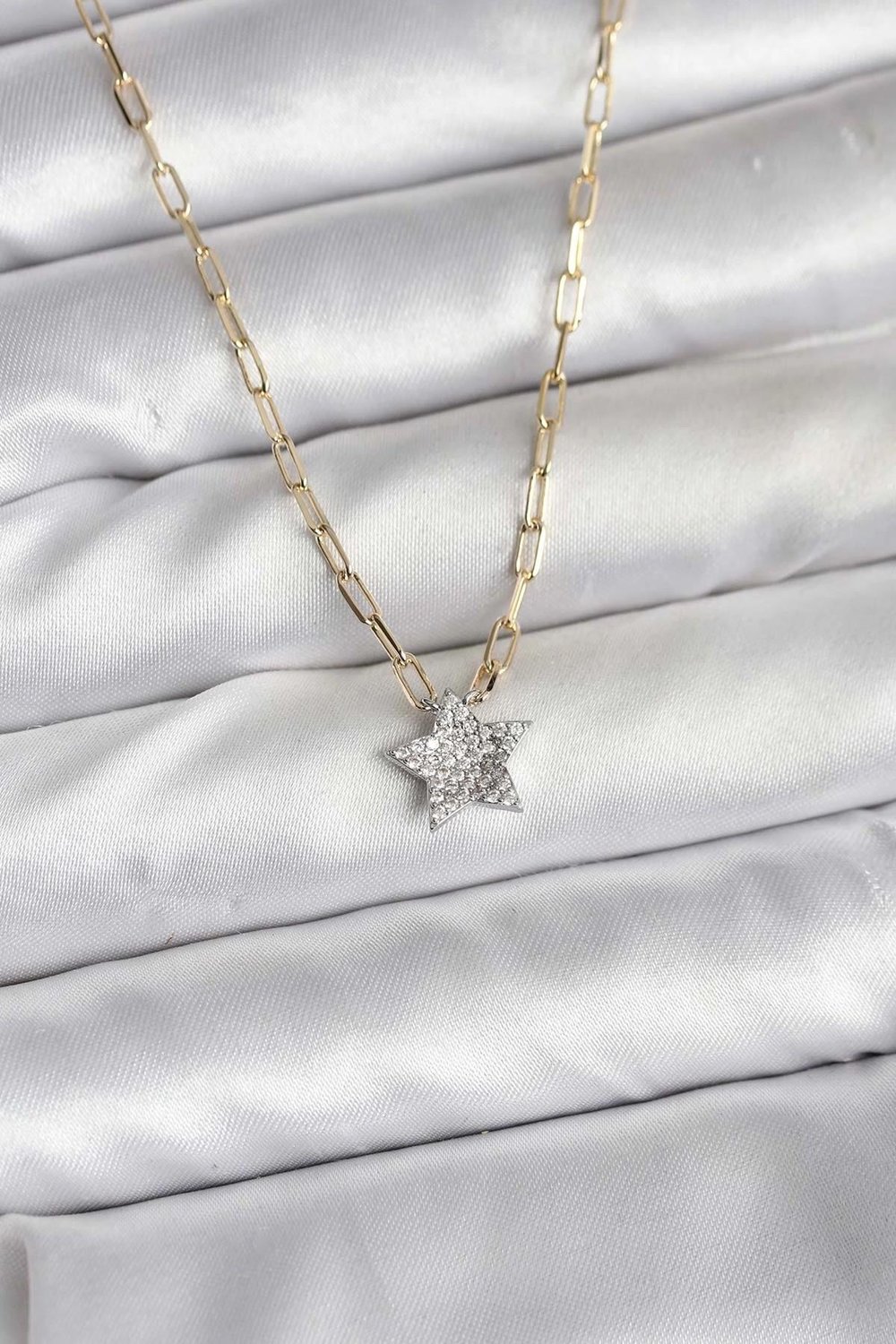 Mey İthalat® Pirinç Gold Renk Zincirli Zirkon Taşlı Minimal Yıldız Model Kadın Kolye