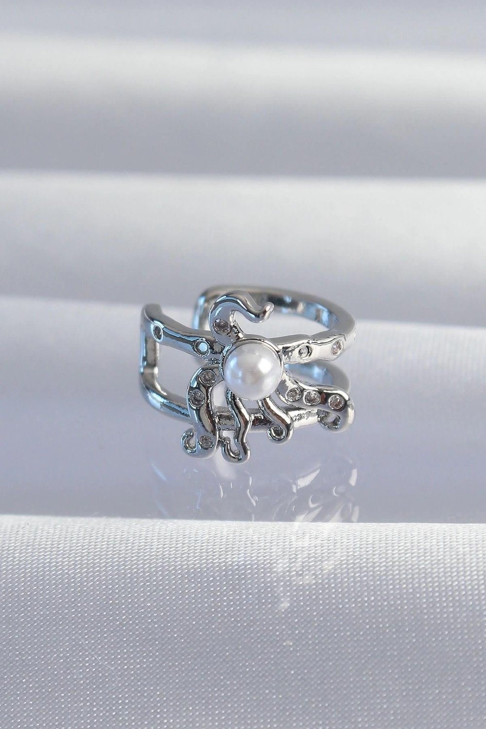 Mey İthalat® Pirinç Gümüş Renk İncili Ahtapot Earcuff Küpe