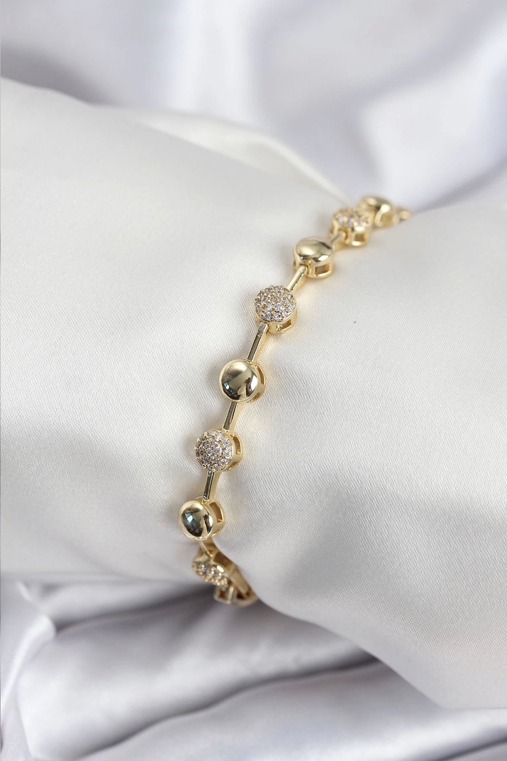 Pirinç Vıp Seri Gold Renk Topçuk Model Kadın Bileklik