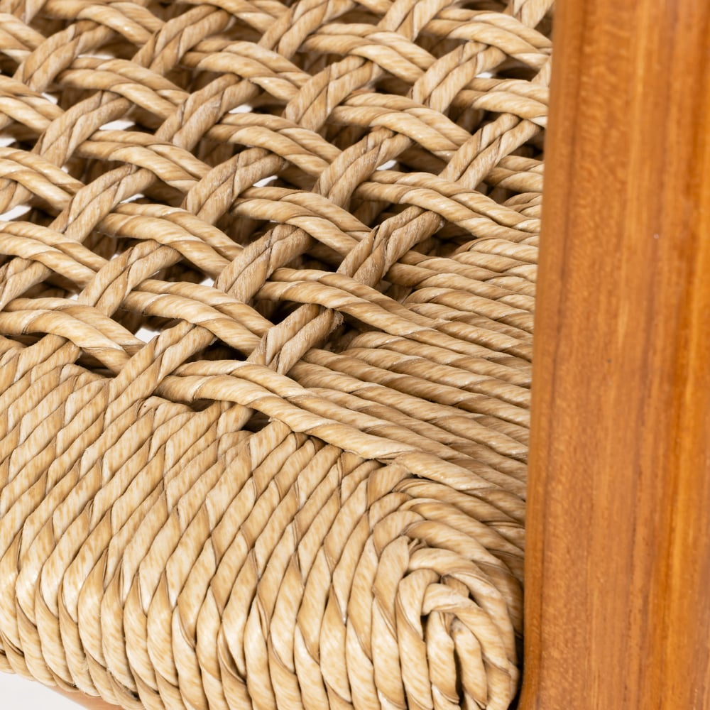 Sentetik Rattan İp Oturumlu Teak Kolçaklı Sandalye