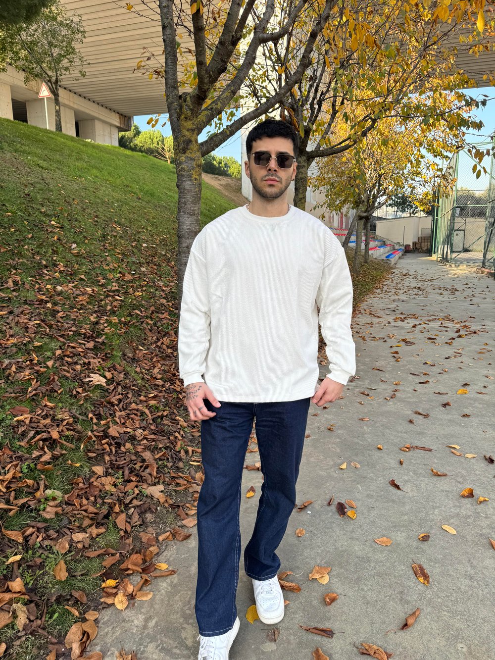 Beyaz Basic Sweat