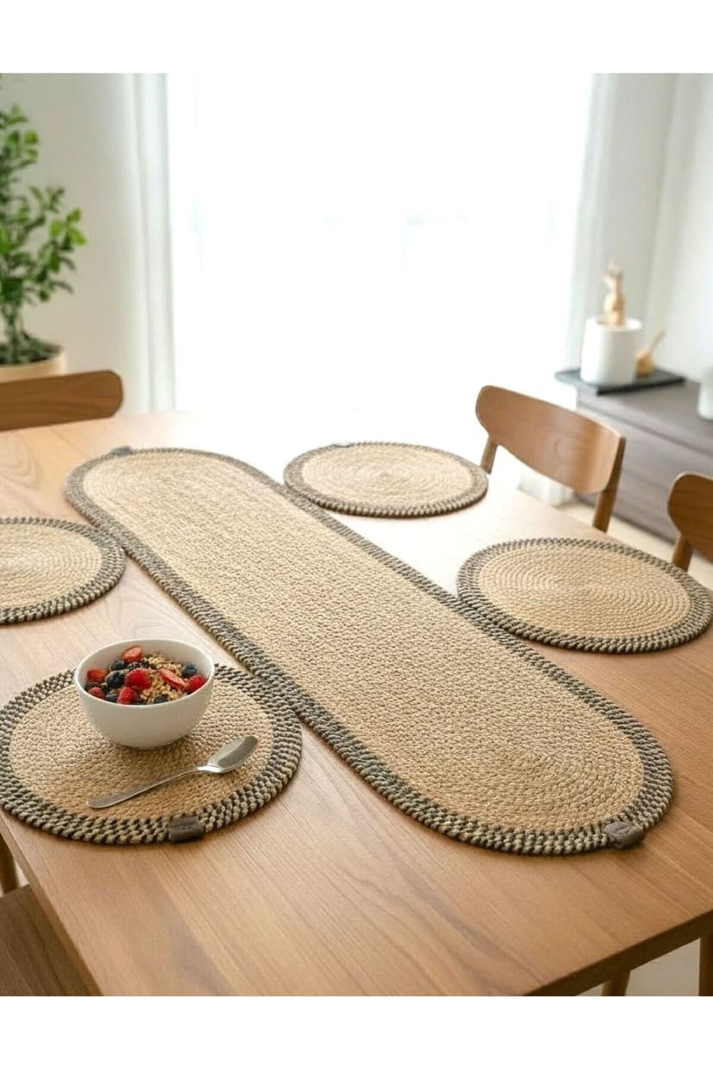 Leke Tutmaz Örgü Sofra Seti 4 Supla 33 cm ve 1 Runner 35x100 cm Takım Modern Amerikan Servis