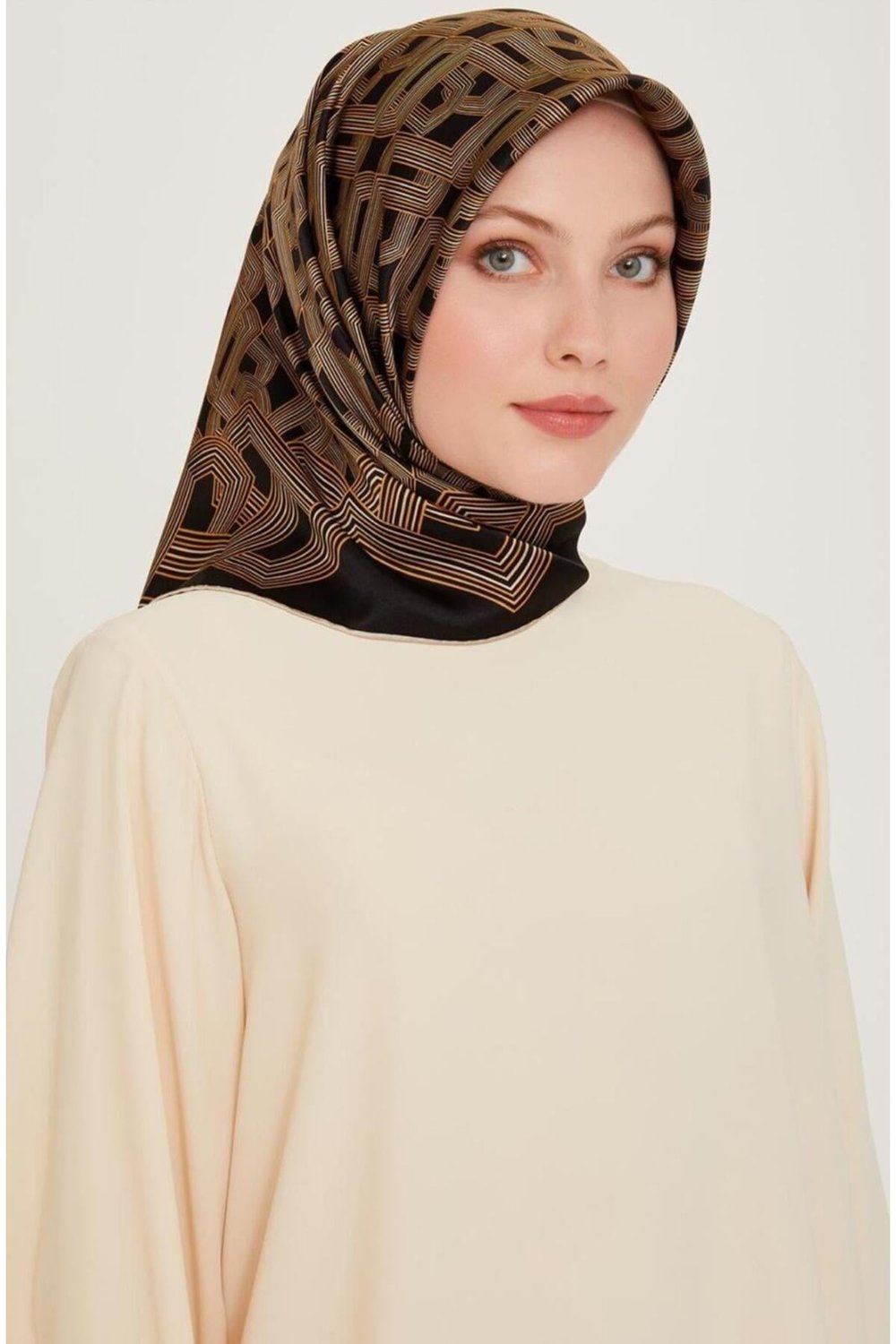 Armine 2025 Kış Sezonu %100 Twill İpek Eşarp 9213D 02