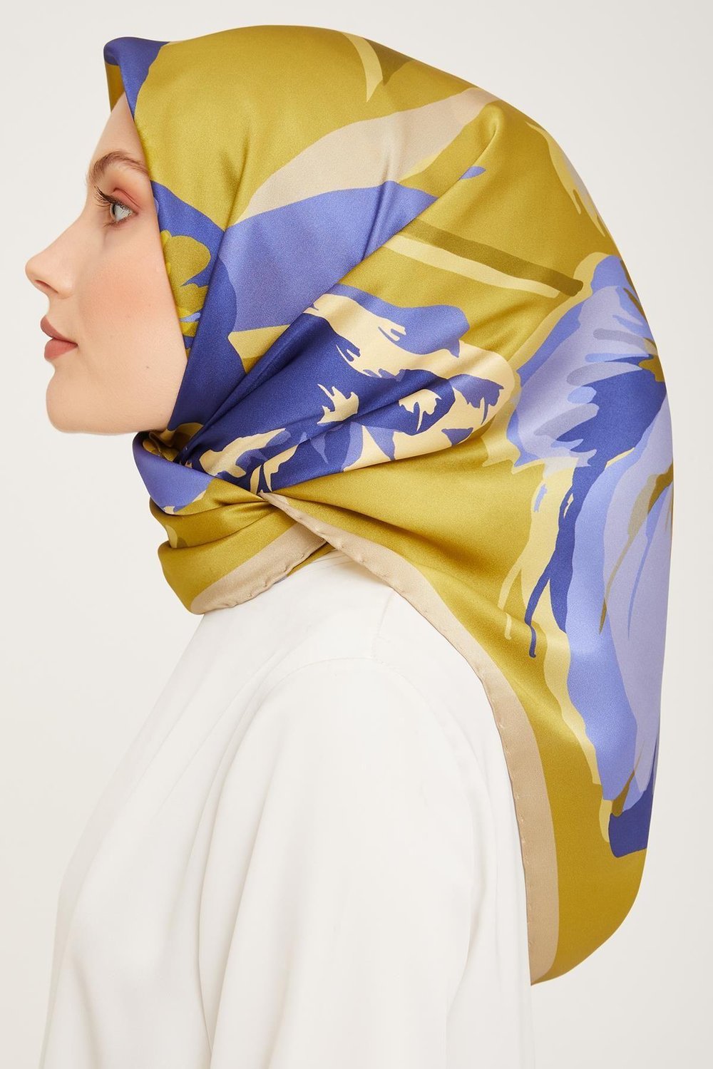 Armine Nostalji Serisi %100 Twill İpek Eşarp 9042D 02