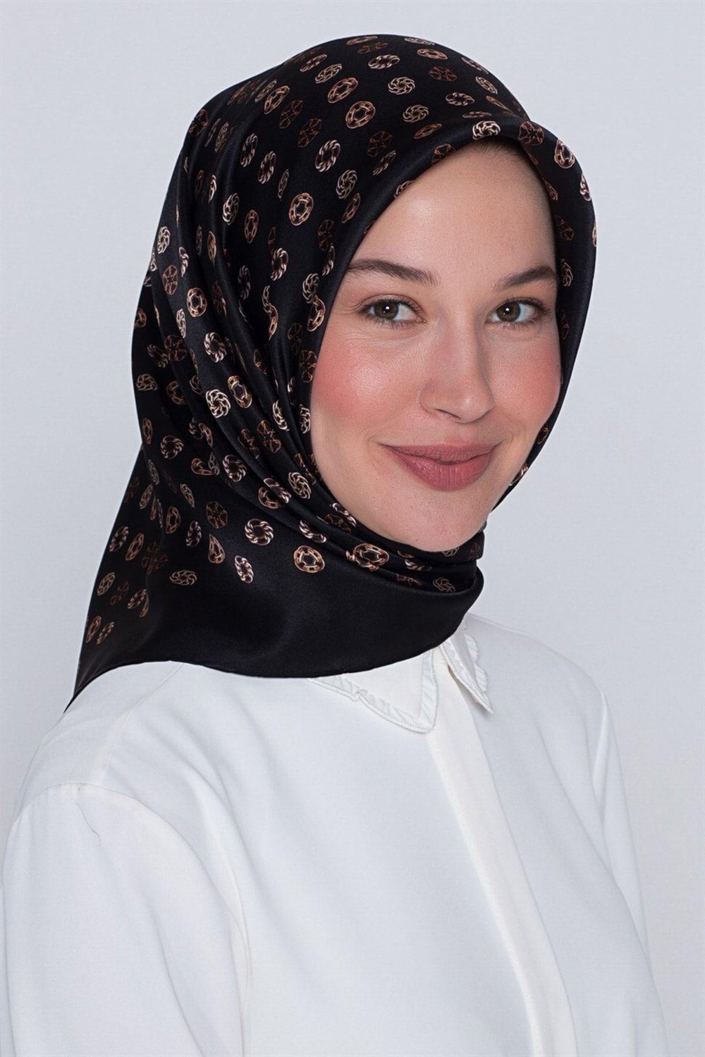 Armine Nostalji Serisi %100 Twill İpek Eşarp 7926D 09