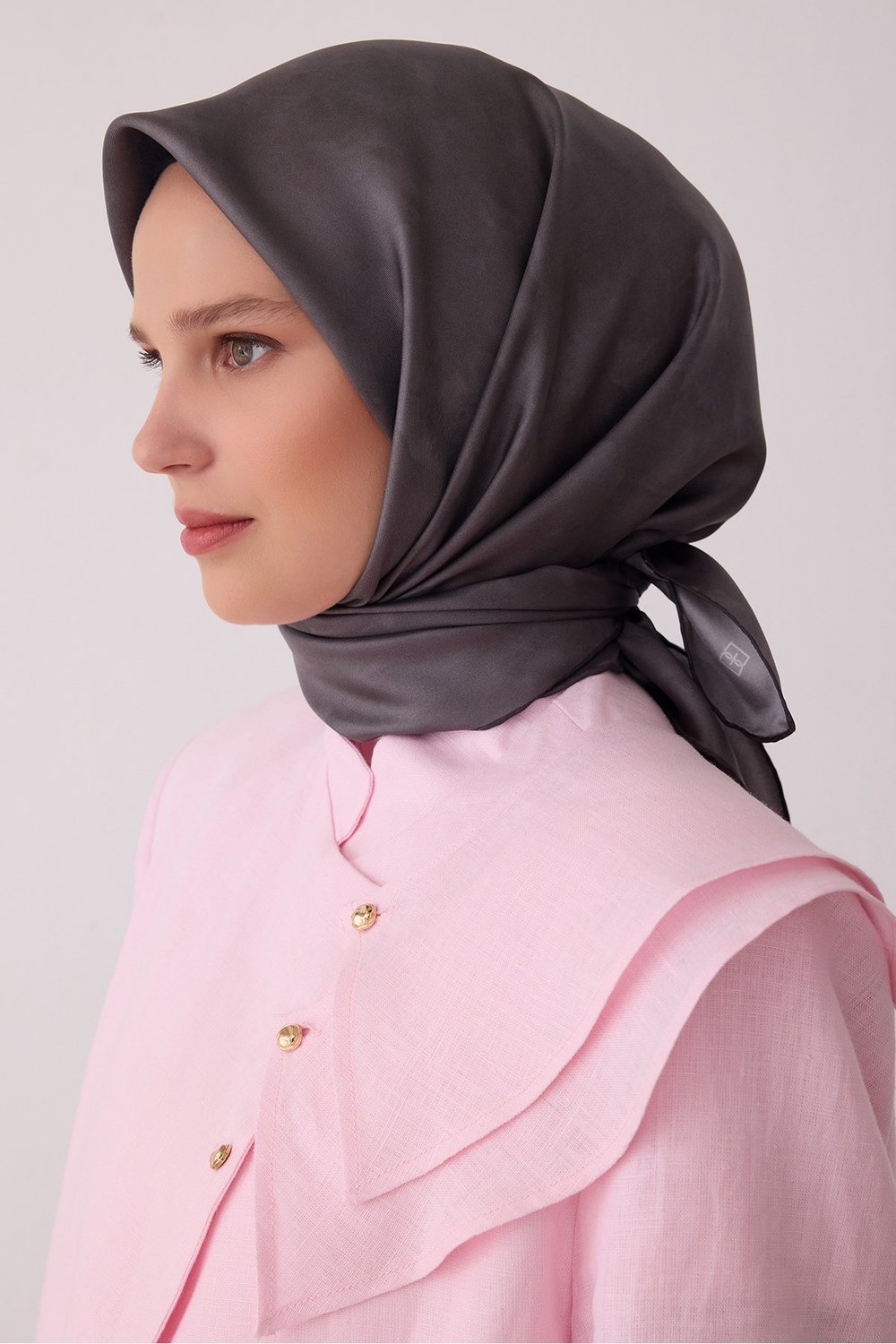 Belli 2026-2027 Sonbahar Kış Sezonu Twill İpek Eşarp MSR28T 34