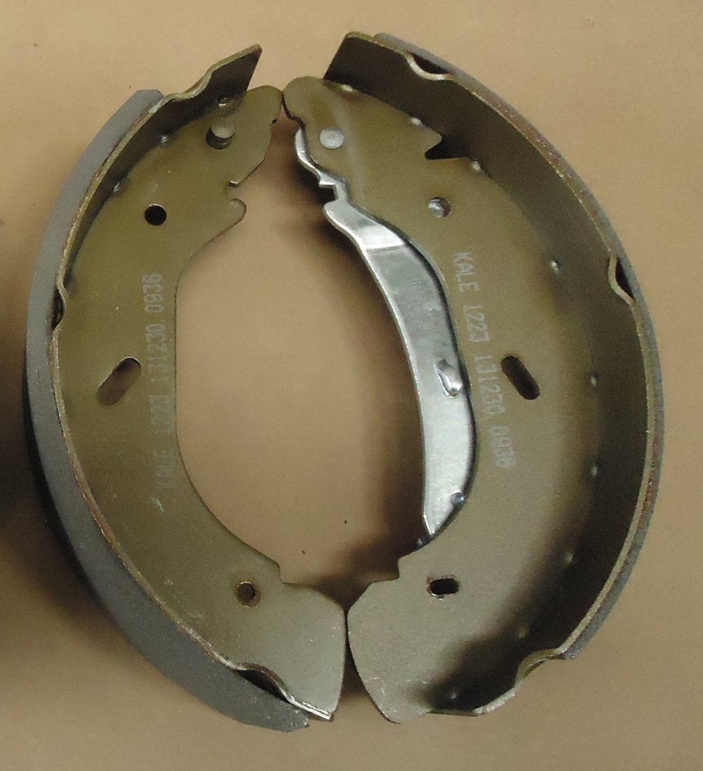 Pabuçlu Balata Arka (280X64mm) Arkadan Çekişli V184 00>06 Fargo 90>04 Maxus 05>09 Megastar 04>10 Kalebalata 1223 0850 05P
