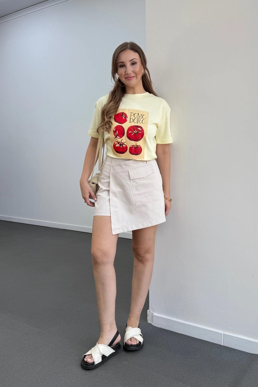 Hennes Taş Renk Kruvaze Şort Etek