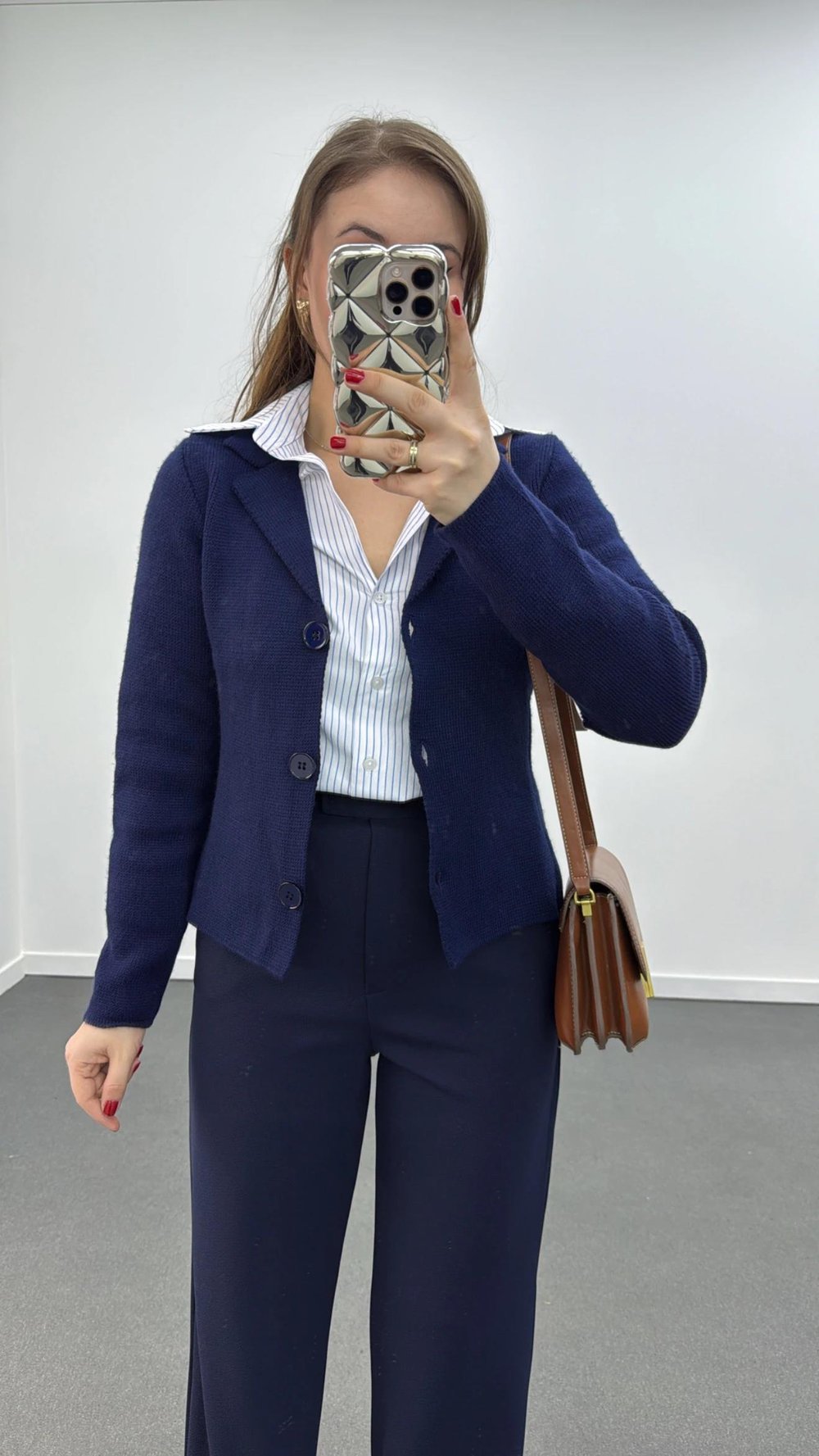 Mathilda Lacivert Hırka