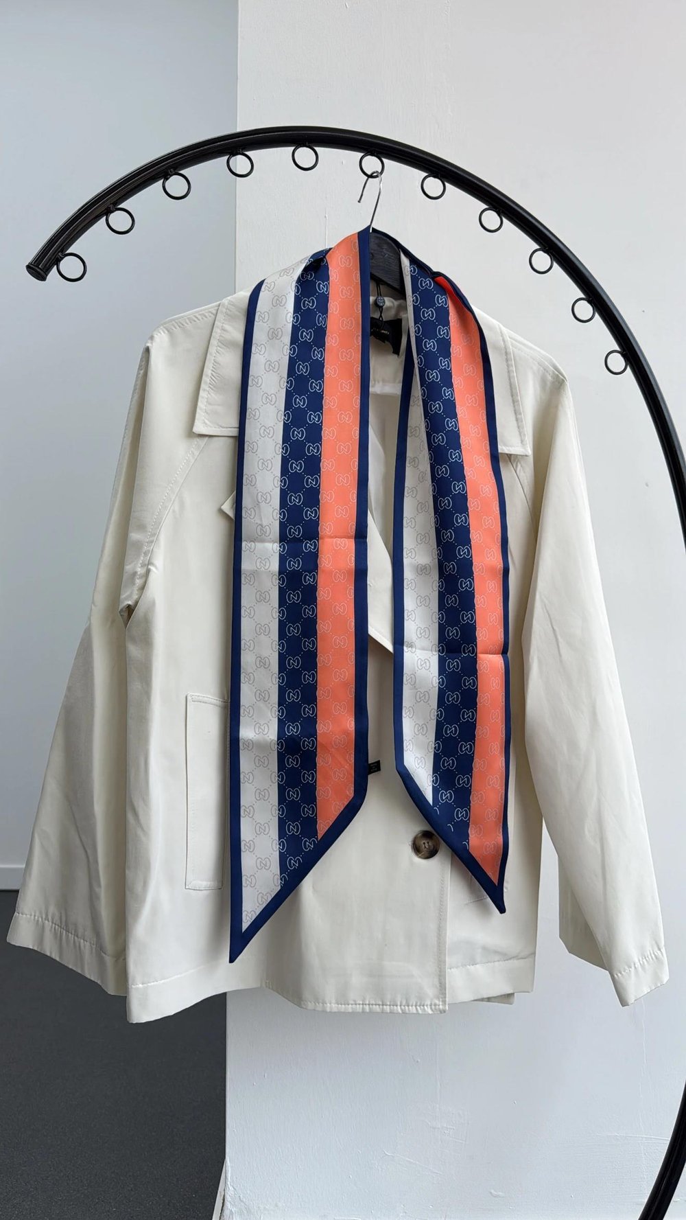 Üç Renkli Desenli Uzun Fular