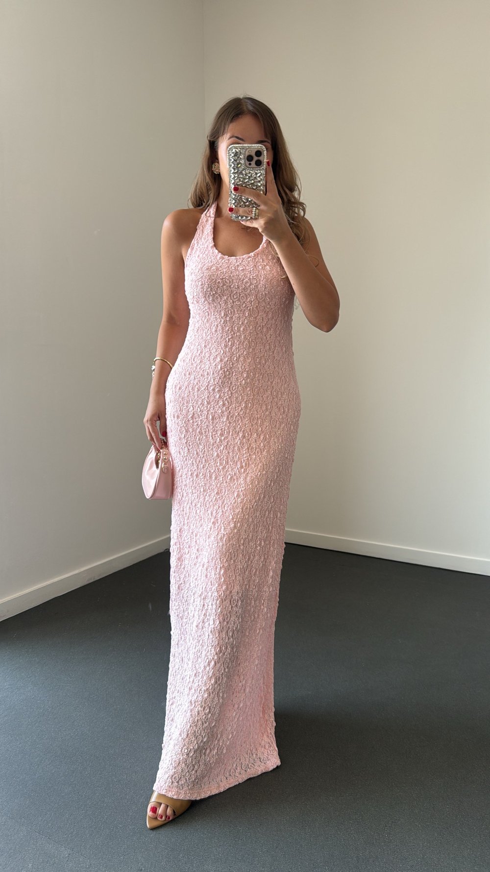 Arisu Pembe Halter Yaka Dantelli Maxi Elbise