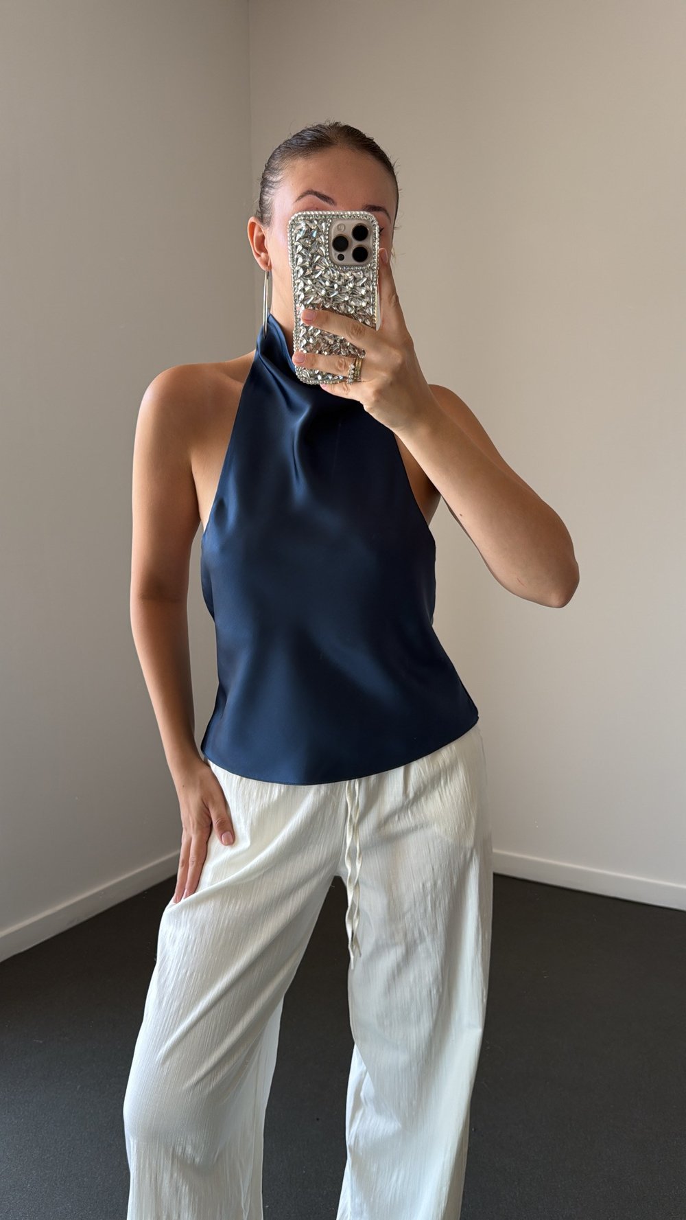 Denise Parlament Mavi Halter Yaka Saten Top