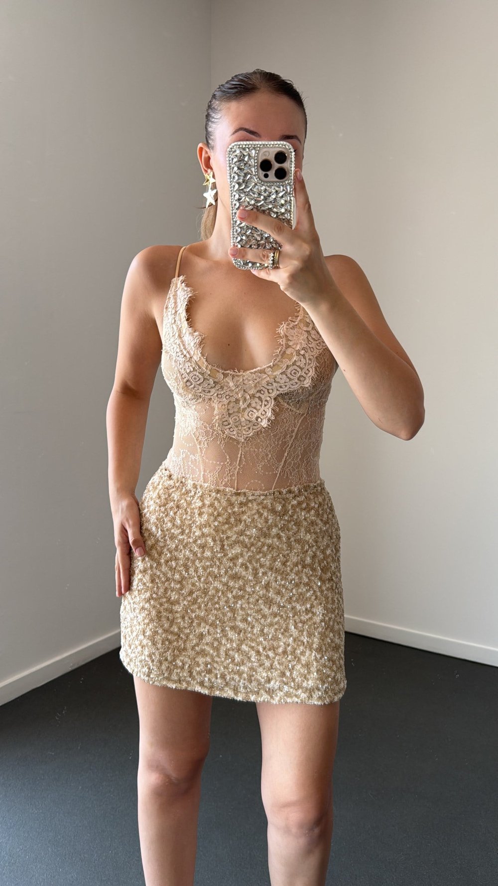 Ludmila Ten Dantelli Pul Payet İşlemeli Bodysuit
