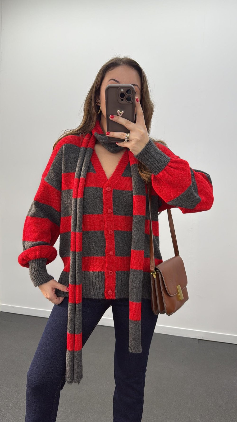 Meri Kırmızı Gri Atkı Ve Hırka Takımı