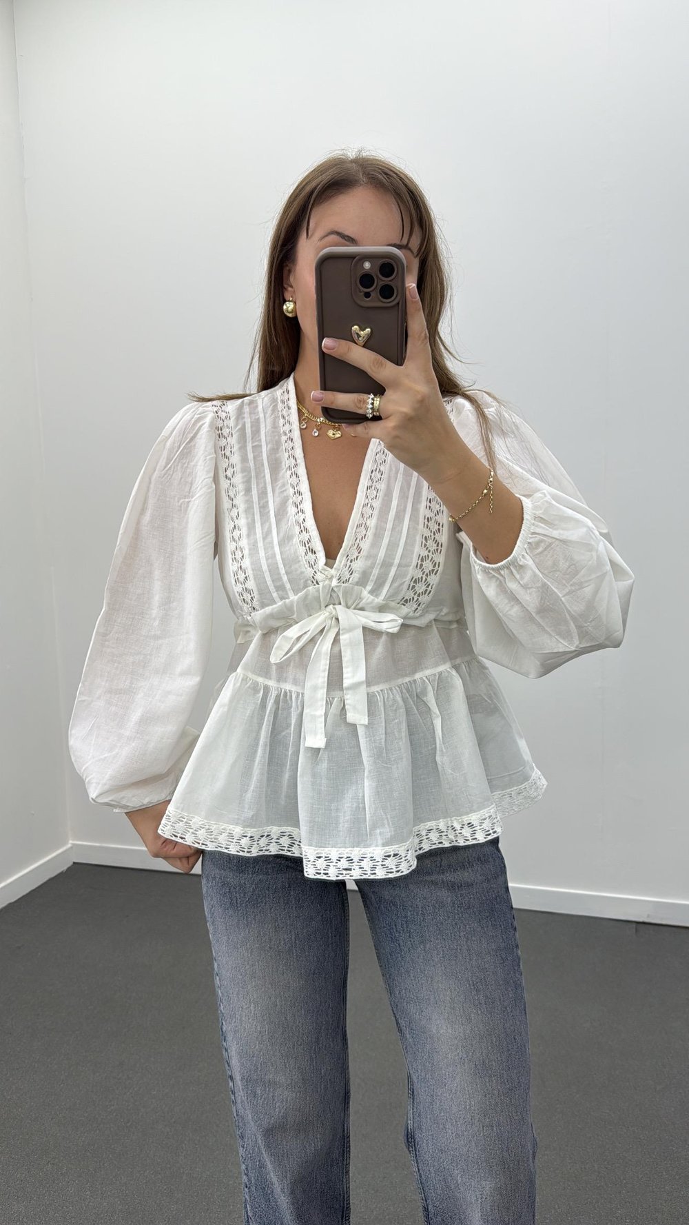 Polyanna Beyaz Dantel İşlemeli Karpuz Kol Gömlek