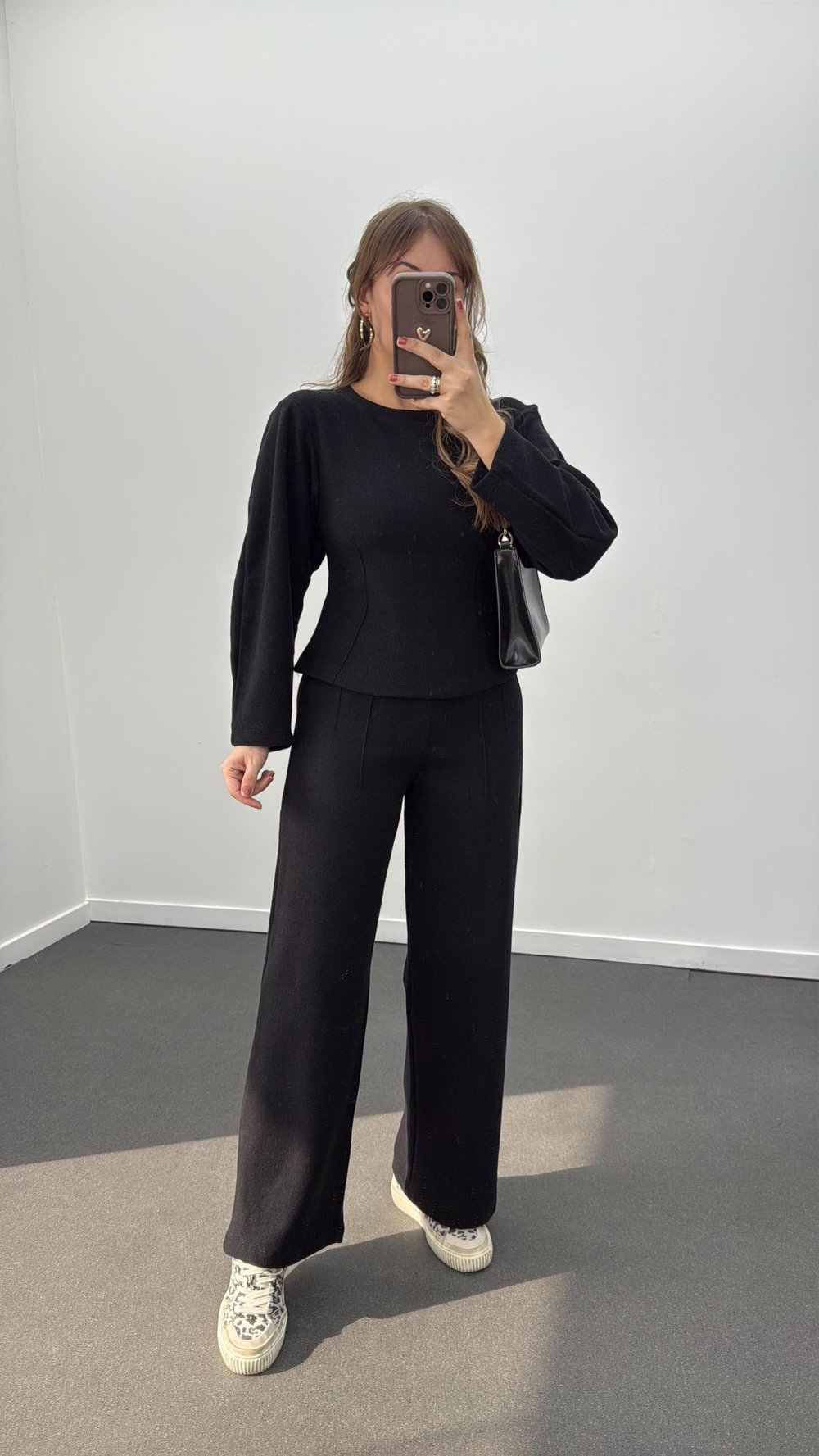 Suho Siyah Balon Kol Triko Ve Pantolon Takımı