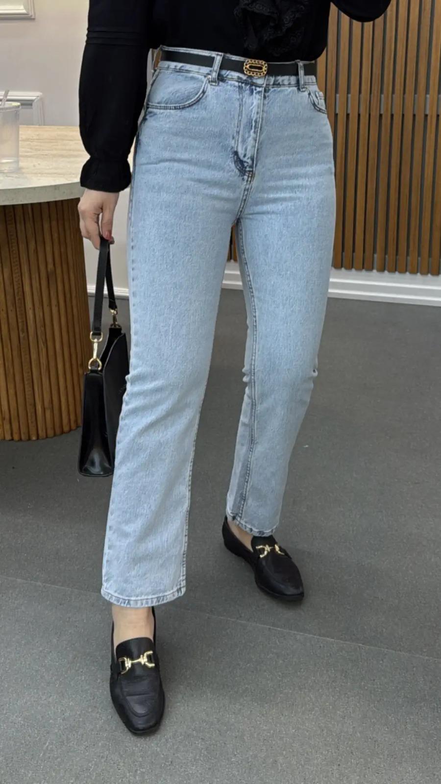 Toronto Açık Yıkamalı Boy Fit Jeans