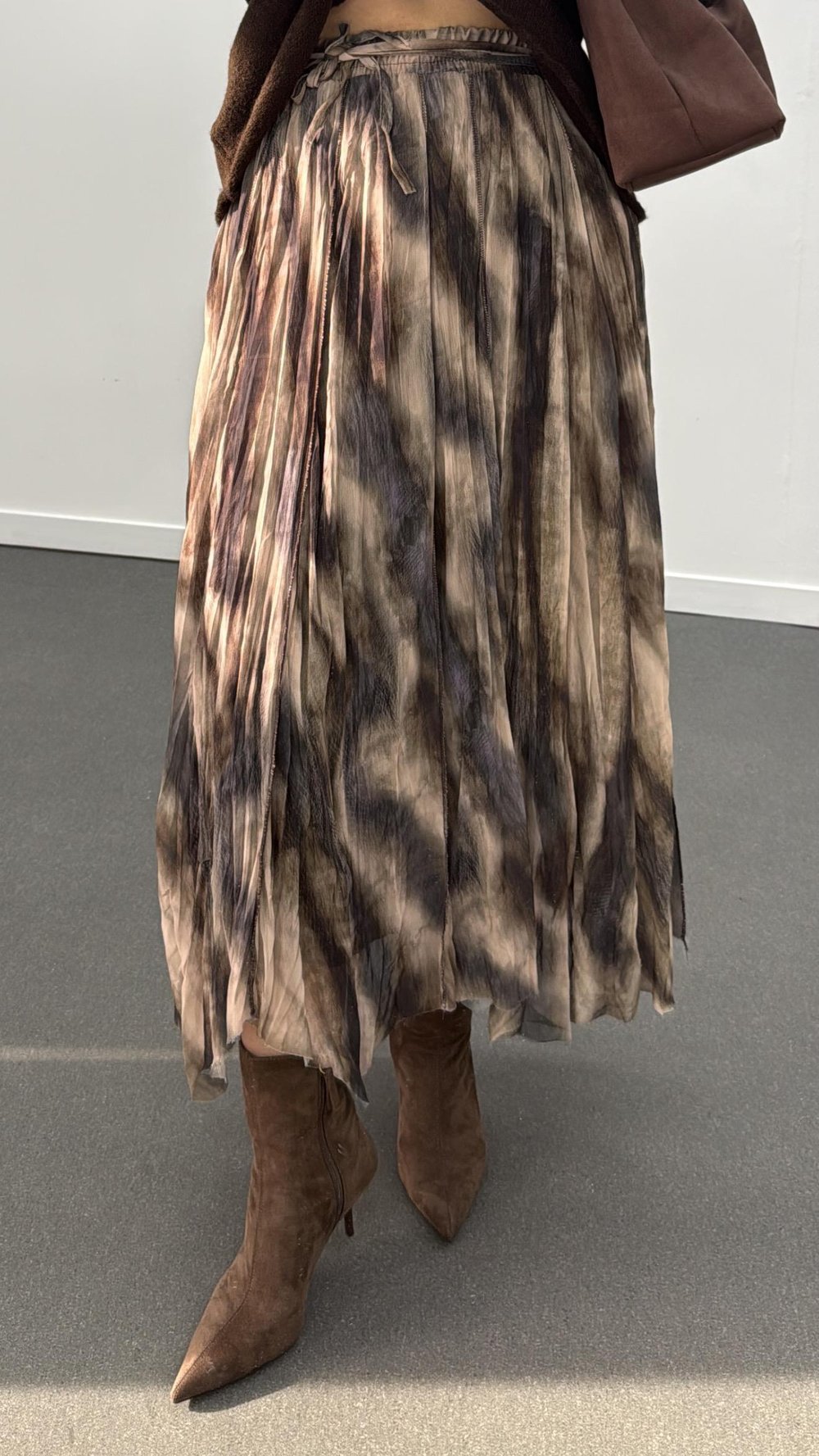 Zoey Kahve Desenli Asimetrik Astarlı Midi Etek