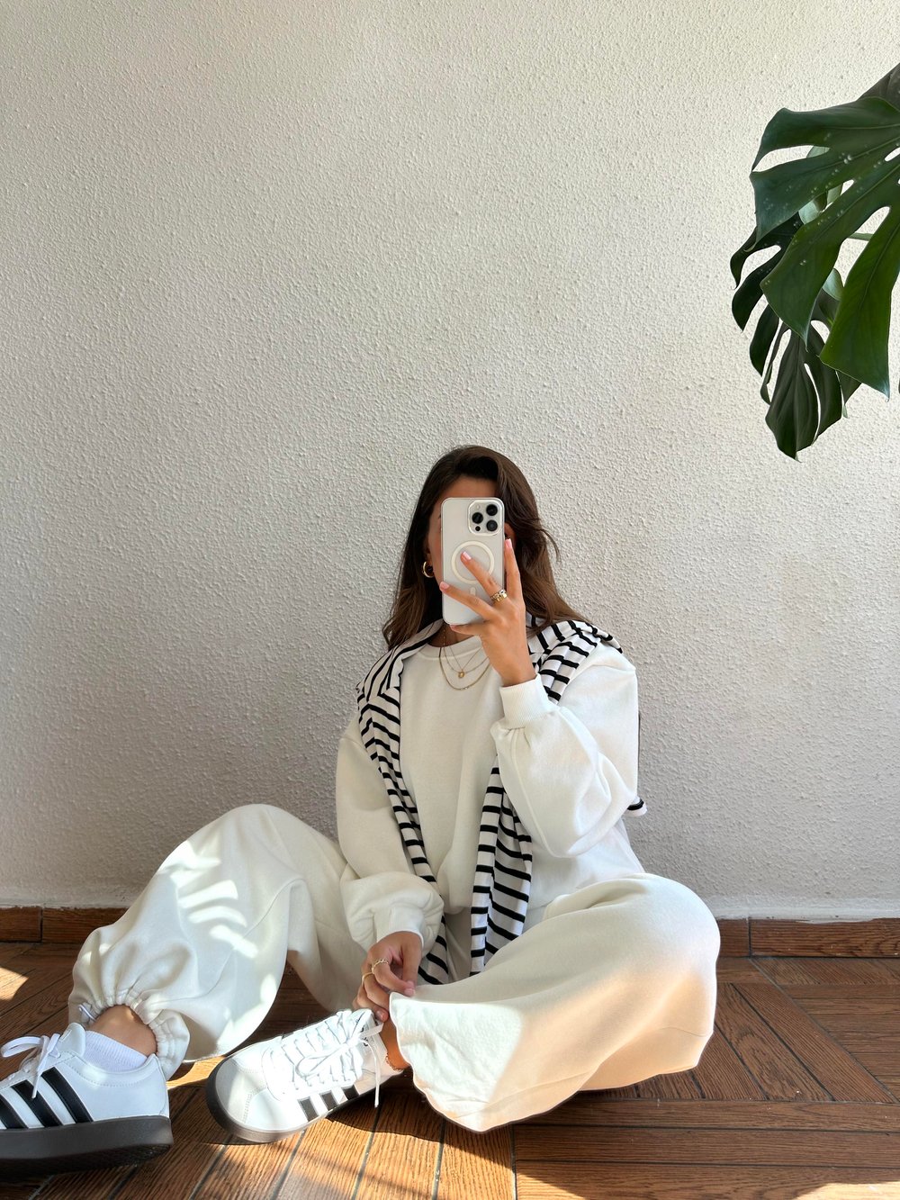 Bisiklet Yaka Sweat Pantolon Takım - Beyaz