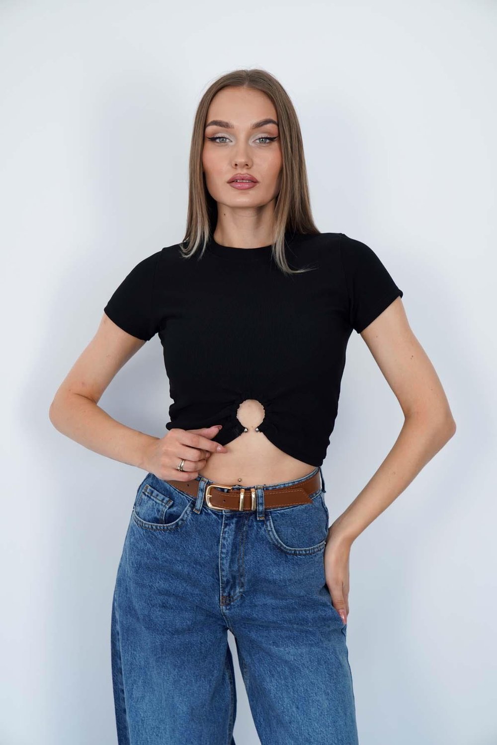 Bisiklet Yaka Piercingli T-Shirt Siyah