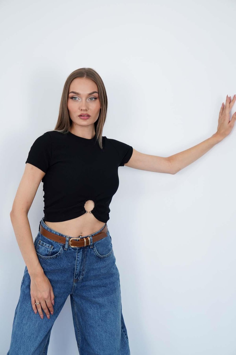 Bisiklet Yaka Piercingli T-Shirt Siyah