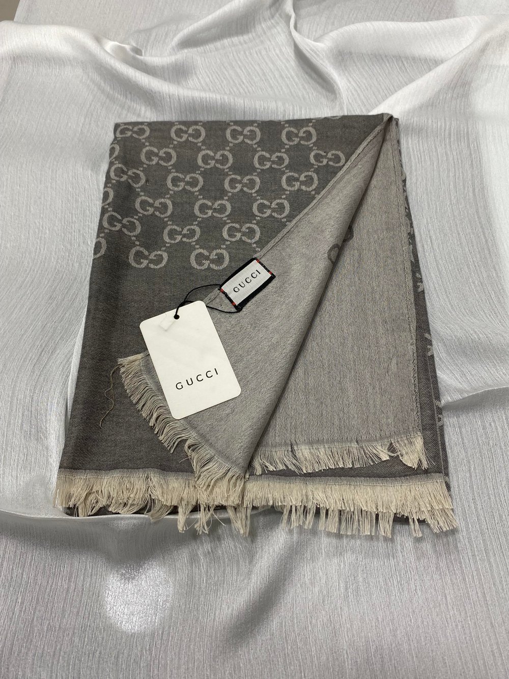 GUCCİ DESEN YÜN İPEK ŞAL TAUPE (GRİ ALT TONLU BEJ)