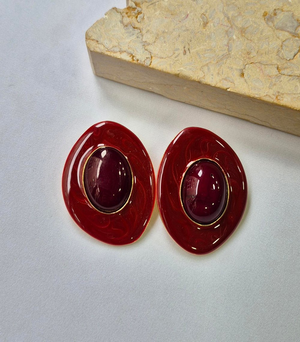 TAŞLI OVAL KÜPE 