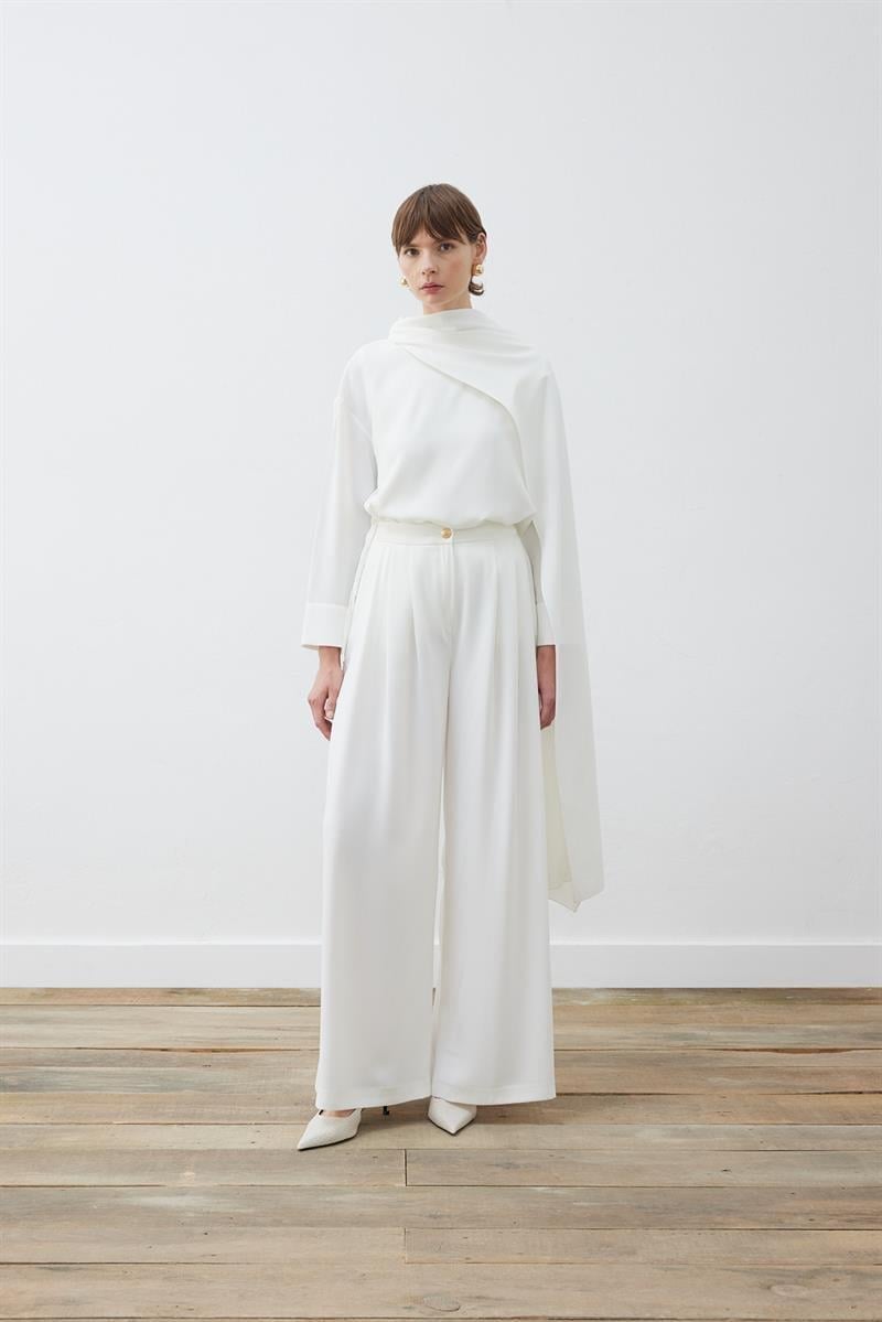 EVA CREPE SCARF DETAILED BLOUSE WHITE