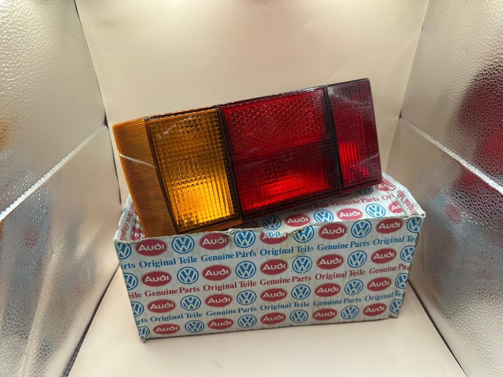Volkswagen Jetta MK1 Sol Stop Lambası Hella (Orijinal) – 2. El kutulu