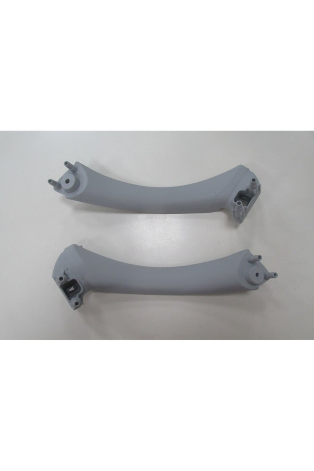 BMW 3 SERI- E90- 05/11; ÖN KAPI İÇ ÇEKME KOLU SAĞ/SOL SET (2 PARÇA) GRİ