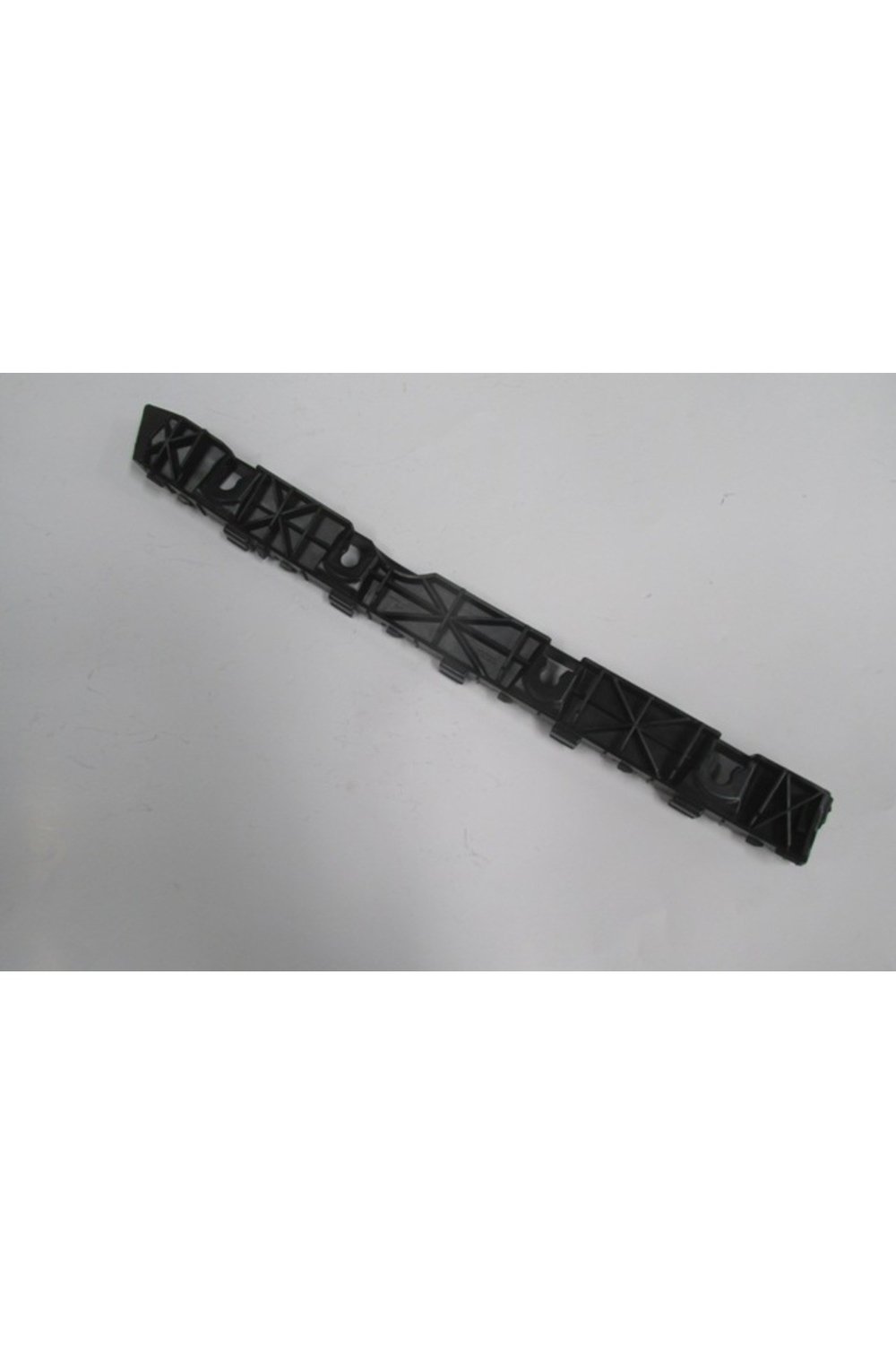 Hyundai Elantra 21/23 Arka Tampon Bağlantı Braketi Sol Plastik (Fpı)