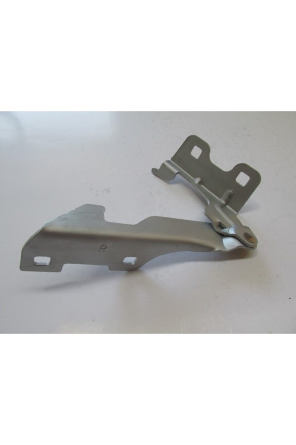 Renault Clıo Hb Kaput Menteşesi Sağ Oem Serisi 8200715439 2001 1998