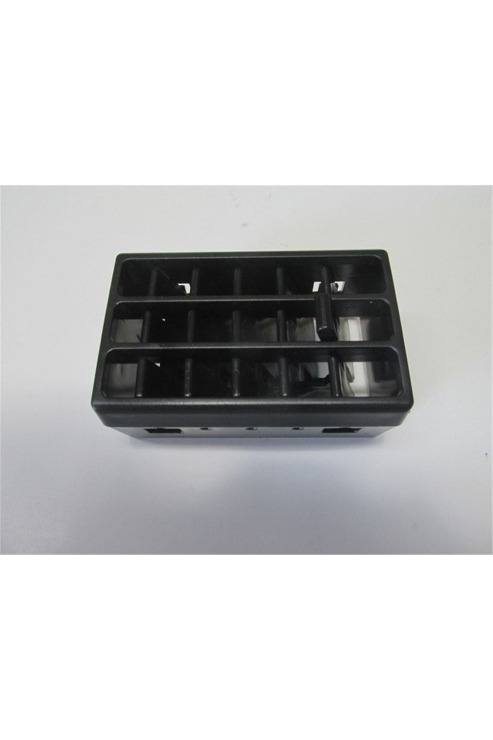 Renault R9- Broadway- 83/96 Ön Göğüs Orta Üfleme Peteği Sağ (difizör) 7702257702 Uyumlu