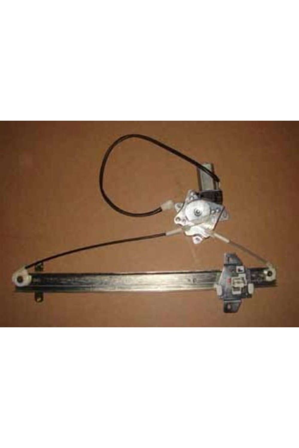 Suzukı Vıtara- 88/98 Arka Cam Krikosu Sol Elektrikli/motorlu (HUSHAN) 83502-57b00