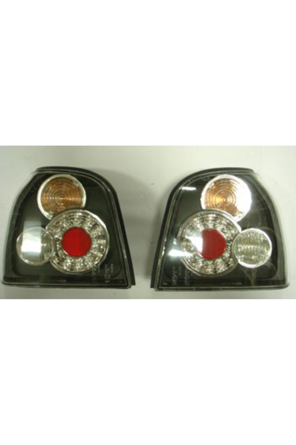Volkswagen Golf- 3- 92/98; Modifiye Stop Lambası Sağ/Sol Set 2 Parça Ledli Siyah (Tyc)