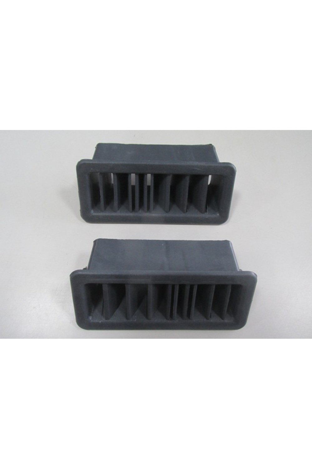 Volkswagen Transporter T4 02/03 Ön Göğüs Cam Havalandırma Izgarası Sağ/sol Set (2 Parça)