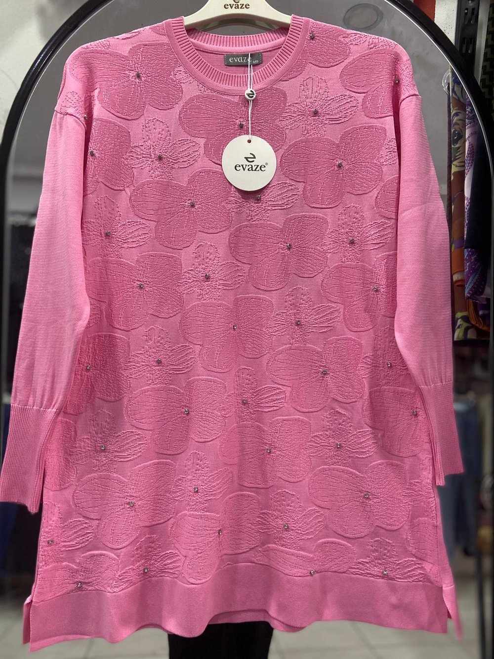 KENDİNDEN DESENLİ PEMBE TRİKO