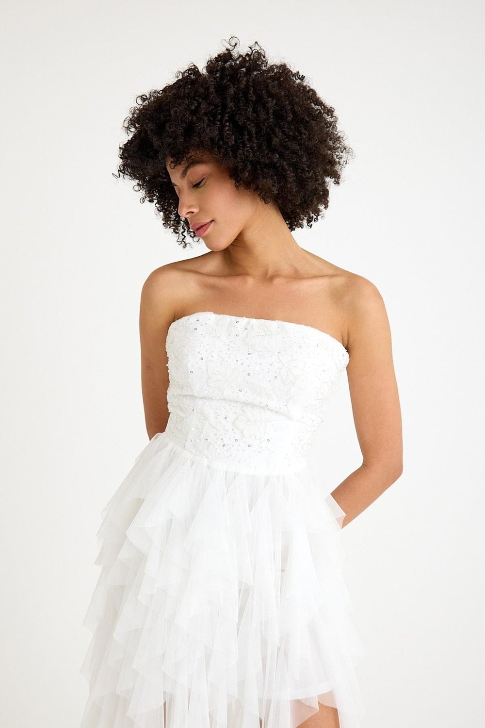 Ekru Straplez Asimetrik Kesim Abiye Elbise
