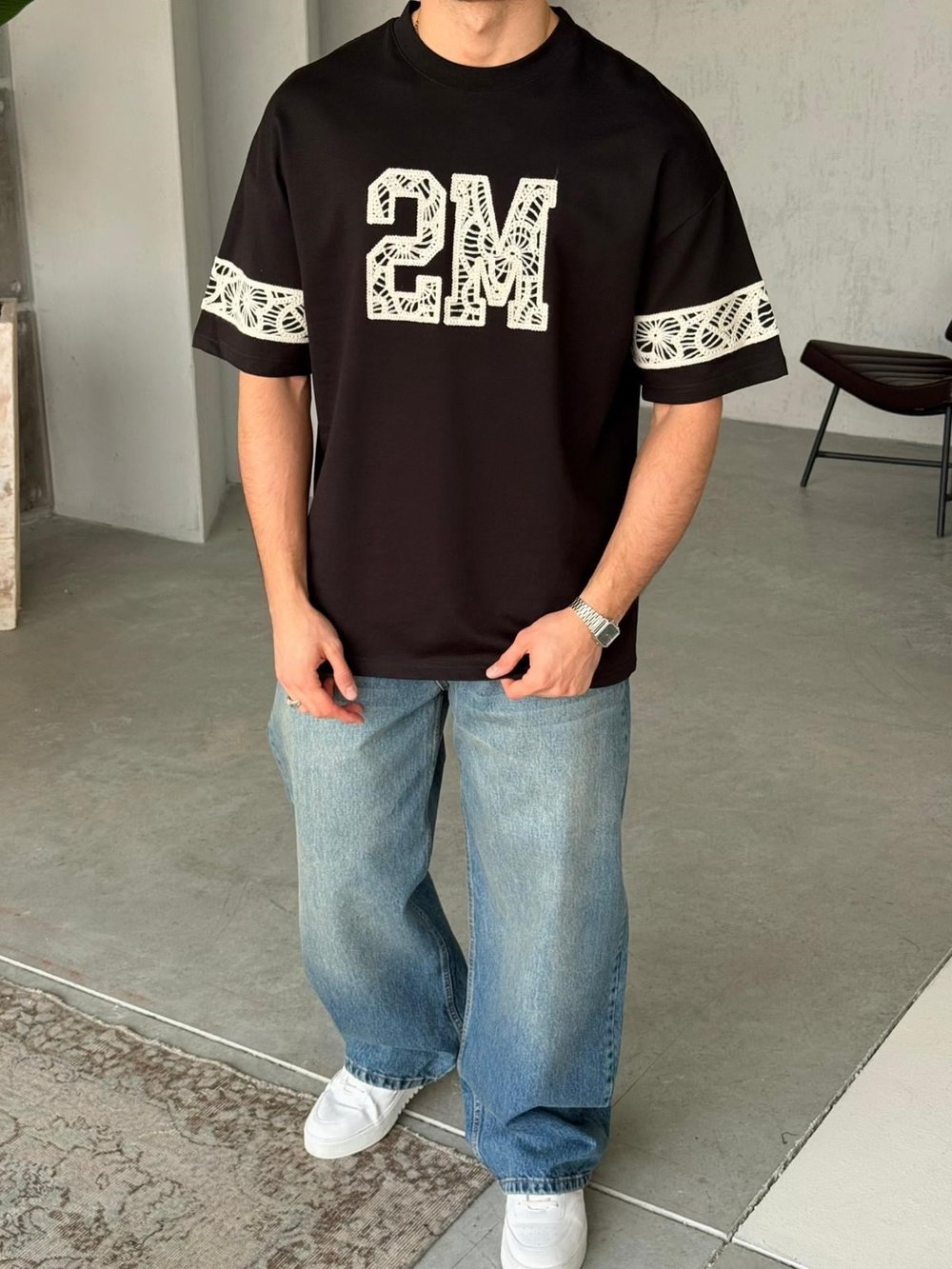 2M Nakışlı Oversize T-Shirt - Siyah