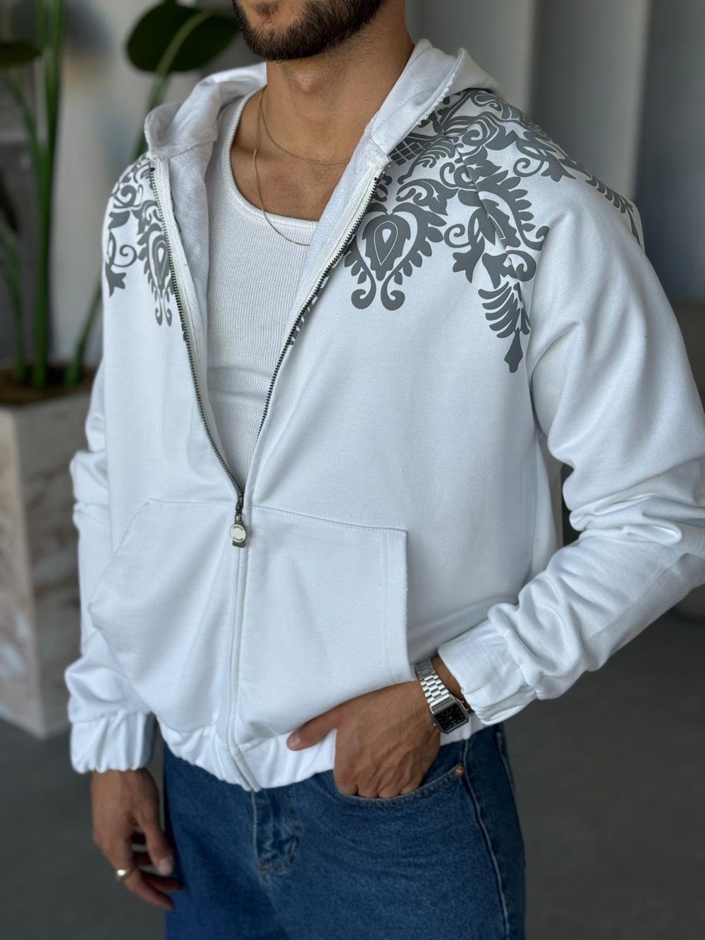 Desenli Baskı Kapüşonlu Sweatshirt Beyaz