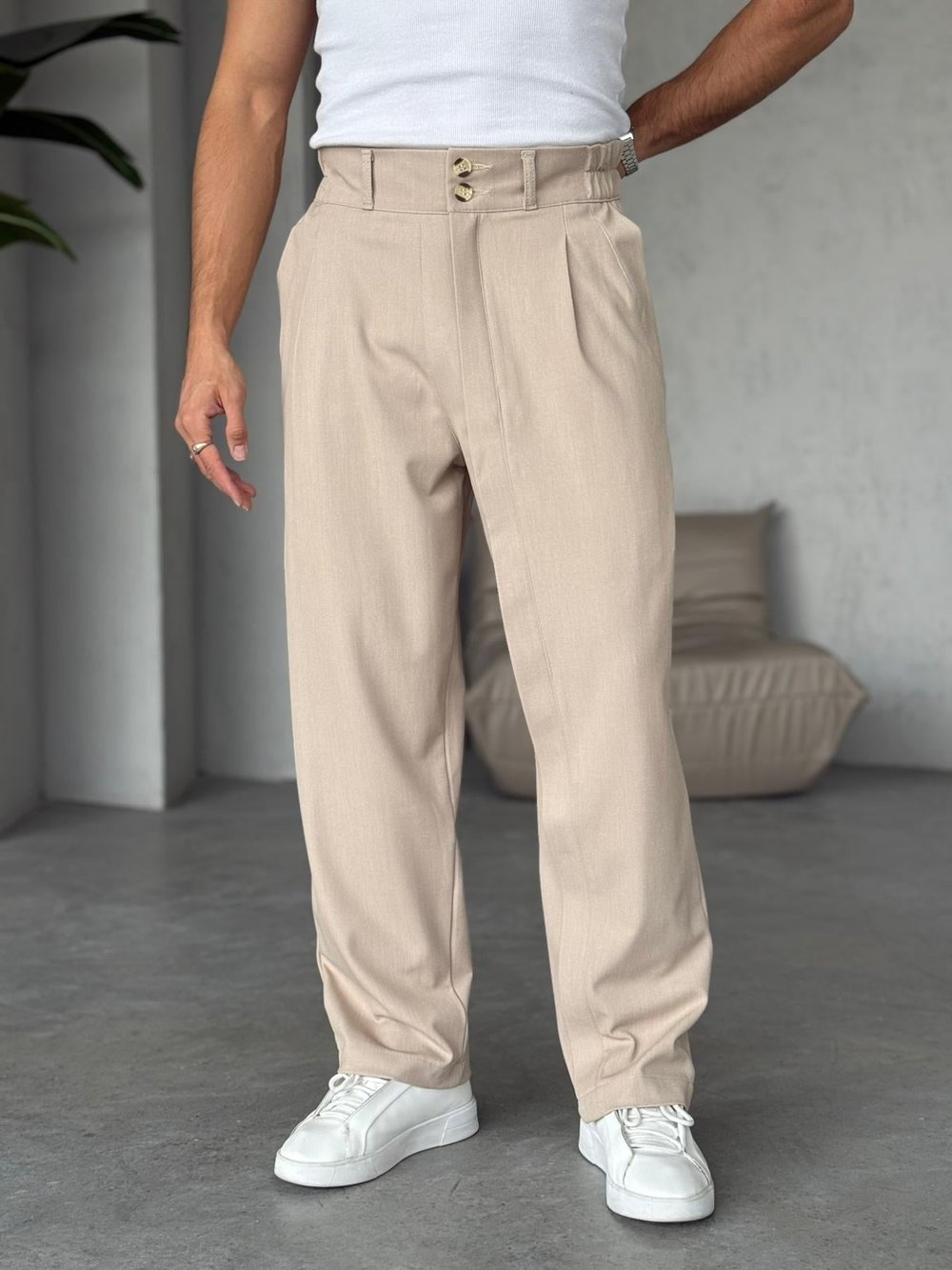 TASARIM DİK ŞERİT PİLELİ KUMAŞ PANTOLON BEJ