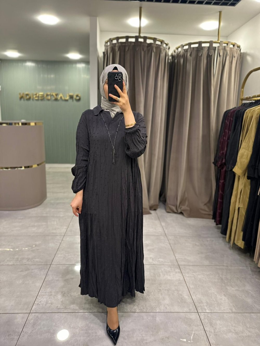 LissMore Kolye Detay Elbise Siyah 6338