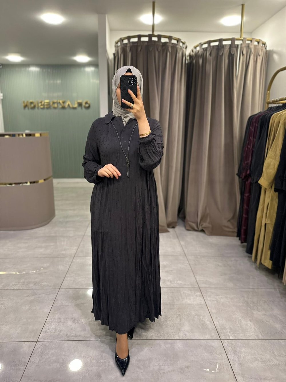 LissMore Kolye Detay Elbise Siyah 6338