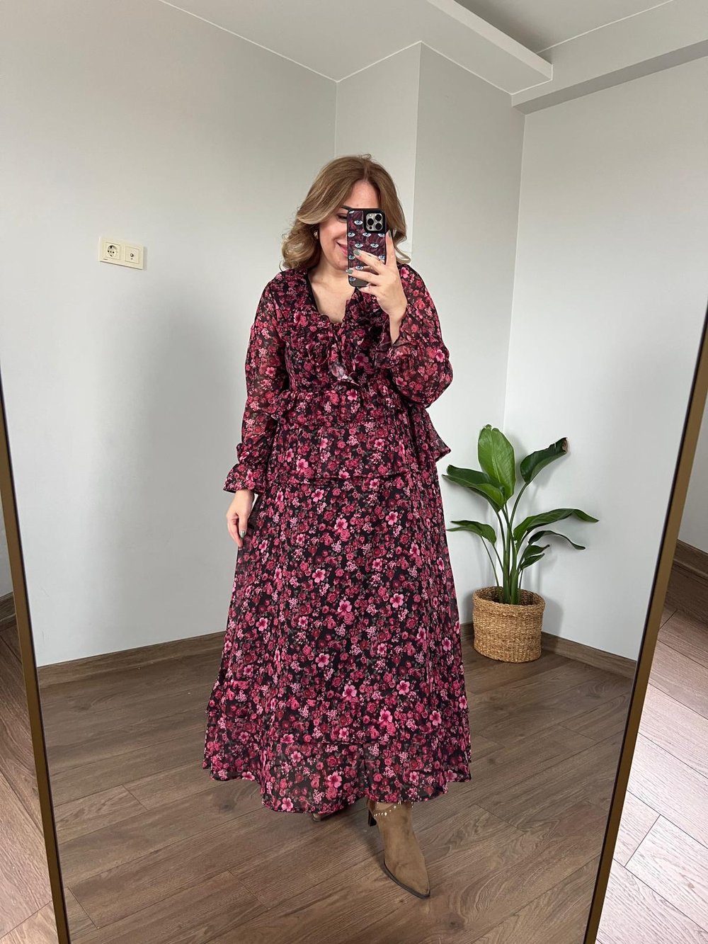 Çiçek desen fırfır detaylı maxi şifon elbise ( pembe )  