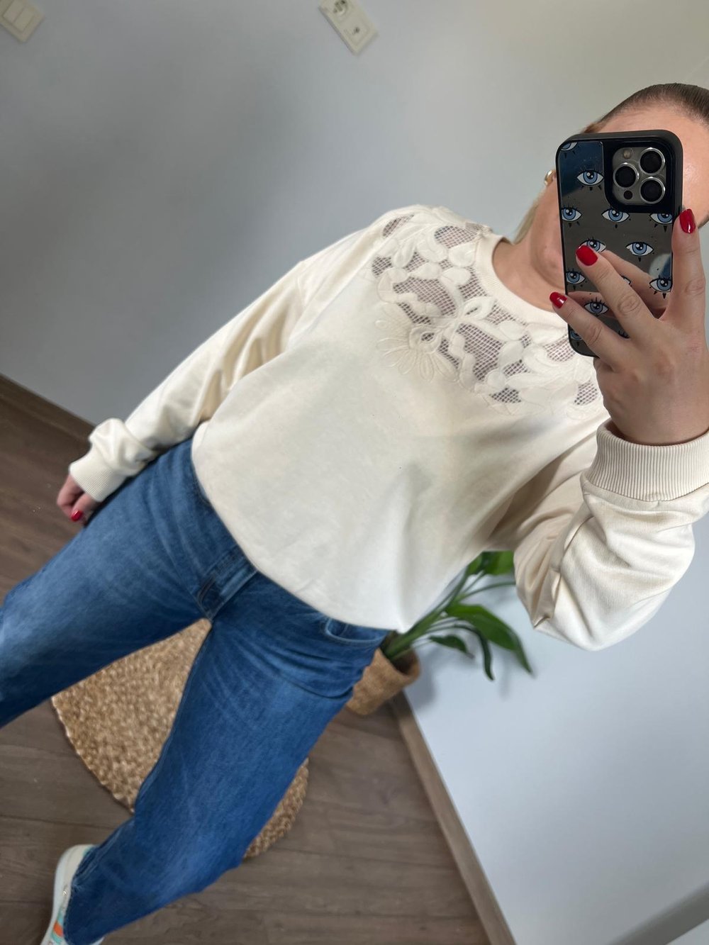 Dantel Detay Sweatshirt Krem