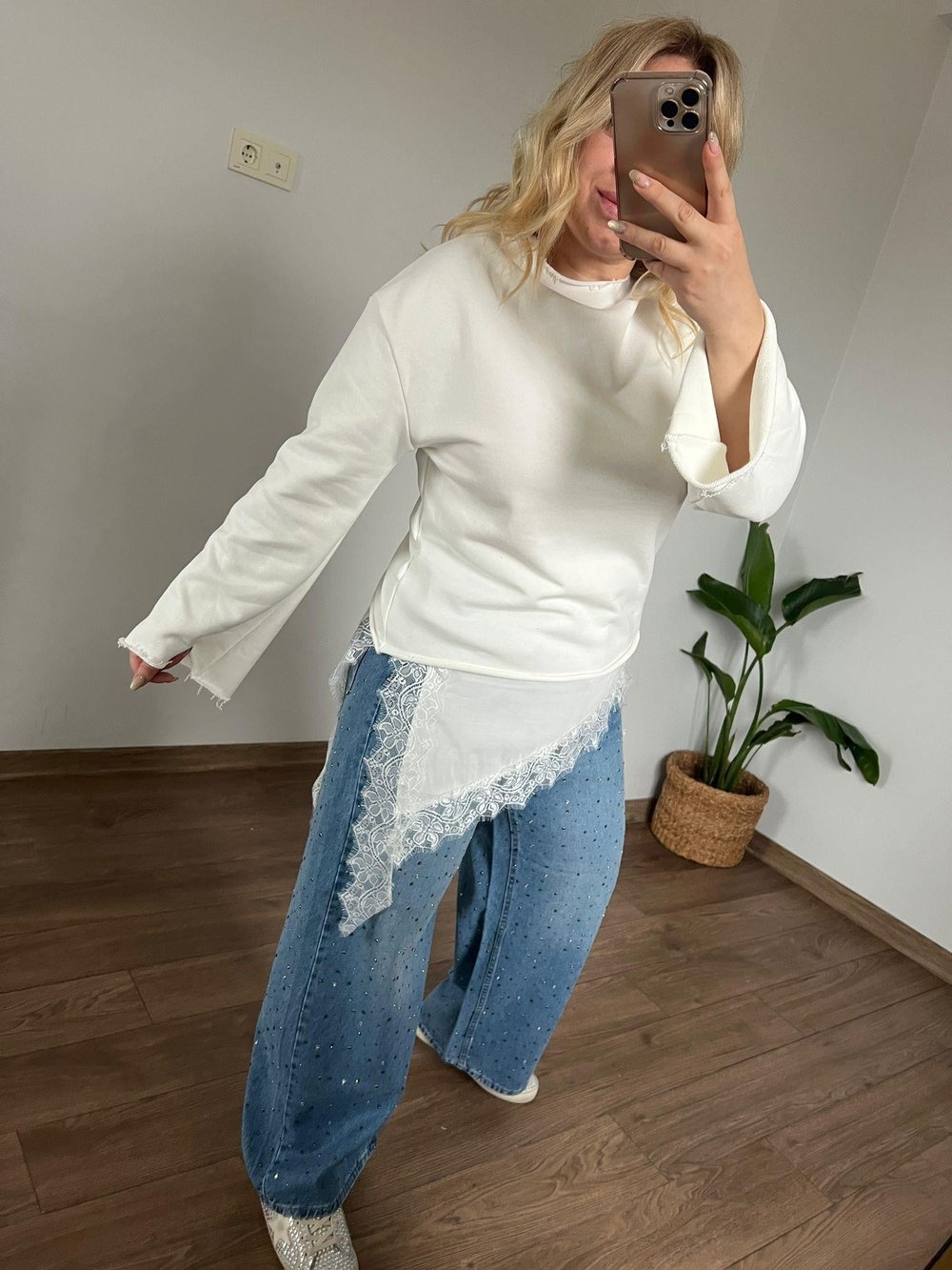 Dantel Detaylı İki İplik Sweat Shirt(Krem)