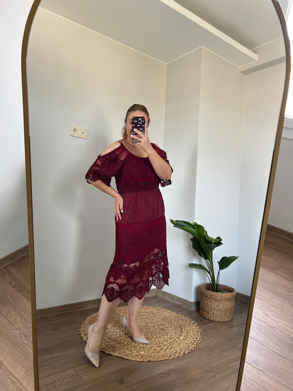 İtalyan Güpür Detaylı Elbise(Bordo) 