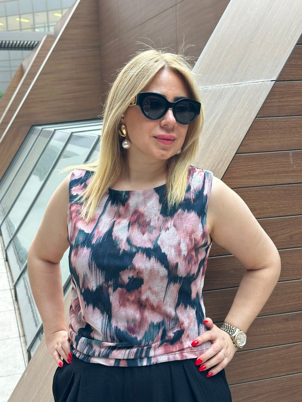 Karışık Desenli Kolsuz, Kısa Bluz (pembe-siyah) 