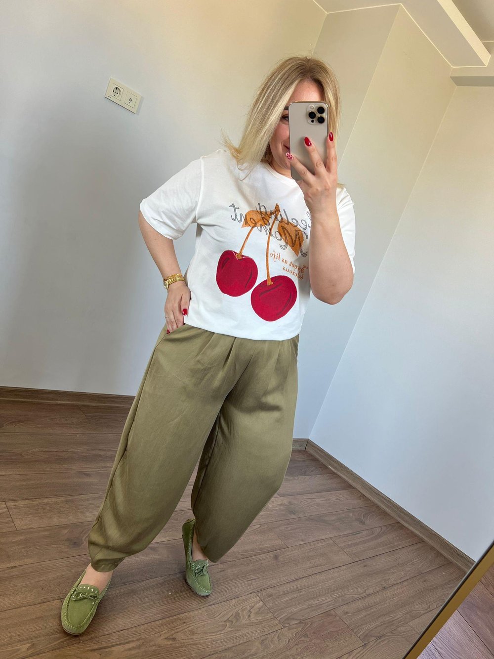 Kiraz baskılı Tshirt (Beyaz) 